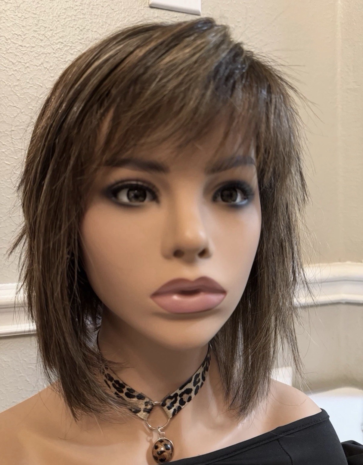 BELLE TRESS AMSTERDAM DARK HL Wig