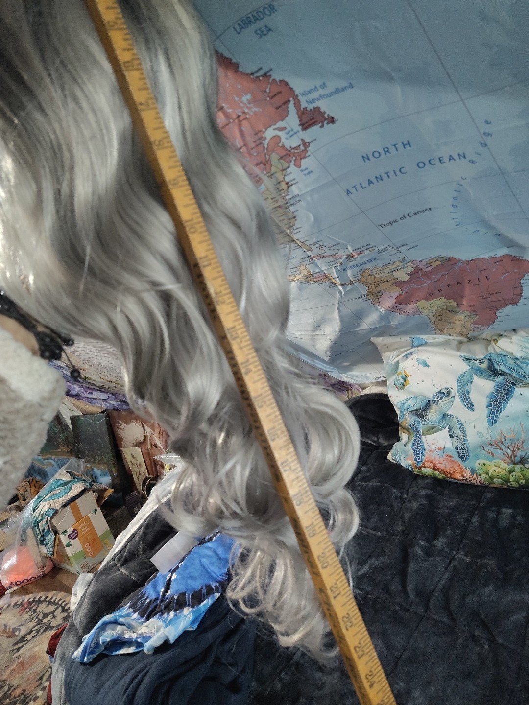 New Ombre Silver Long Gray Wig Middle Part Wavy Cosplay Wig Synthetic Women 22″