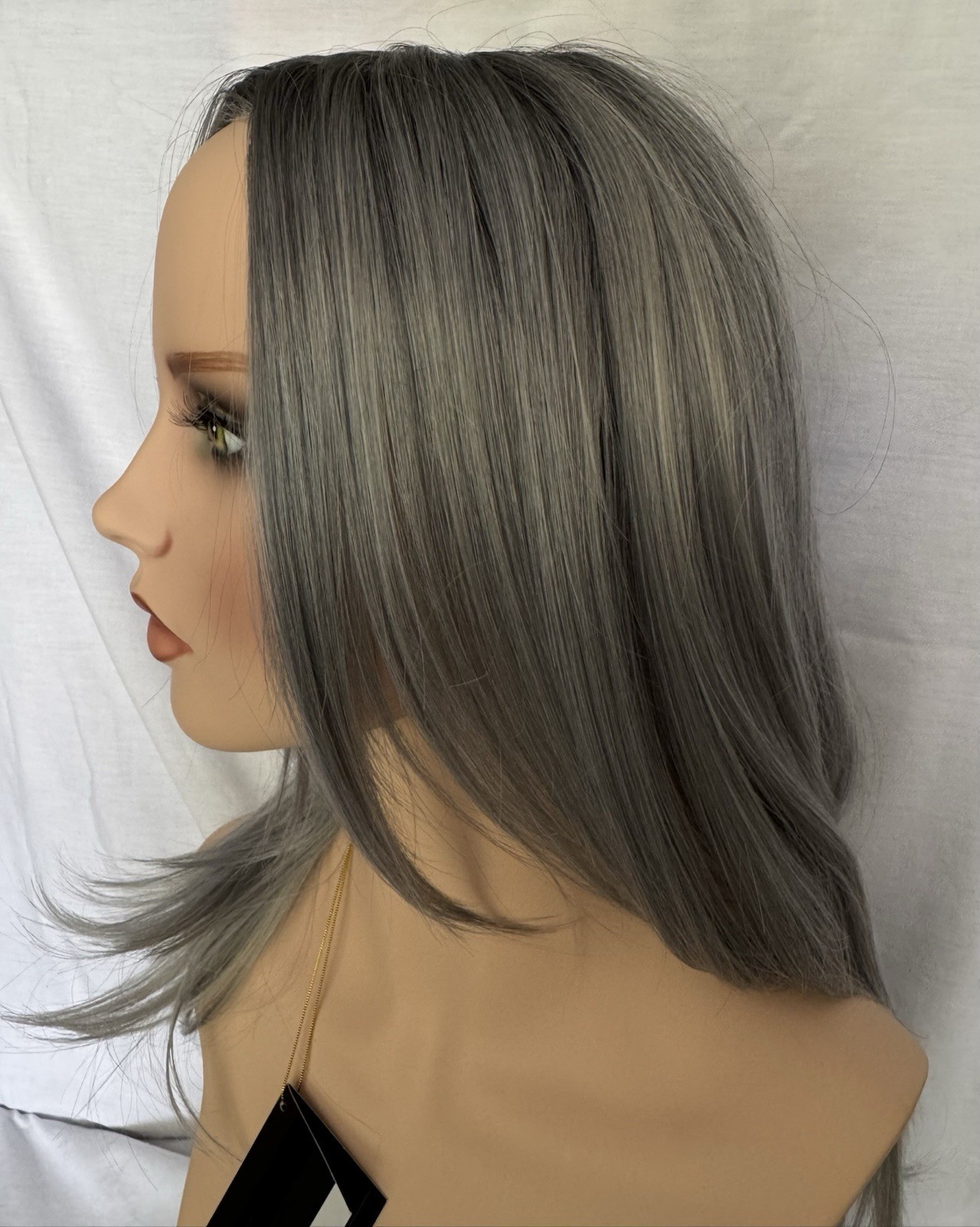BELLE TRESS DOLCE & DOLCE 18” WIG GRAPHITE WIG BNWT LONG SILKY TRESSES