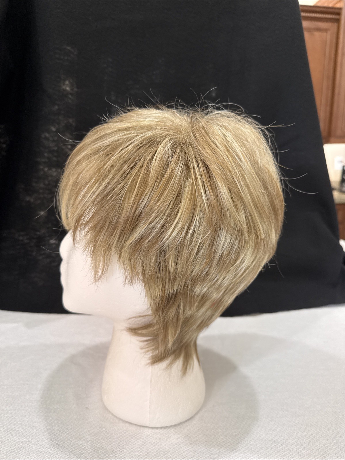 Envy Shari Sparkling Champagne Wig 100% Kanekalon Fibers Best for Shine Shape