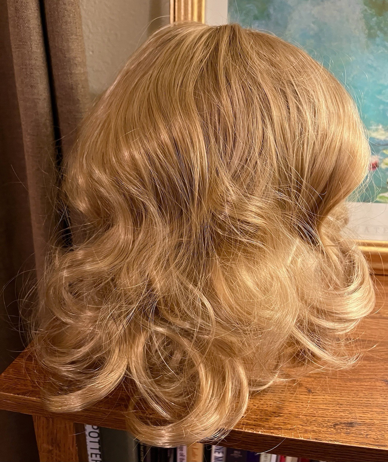 New Wig Shiny Strawberry Blonde Wavy Shoulder Length