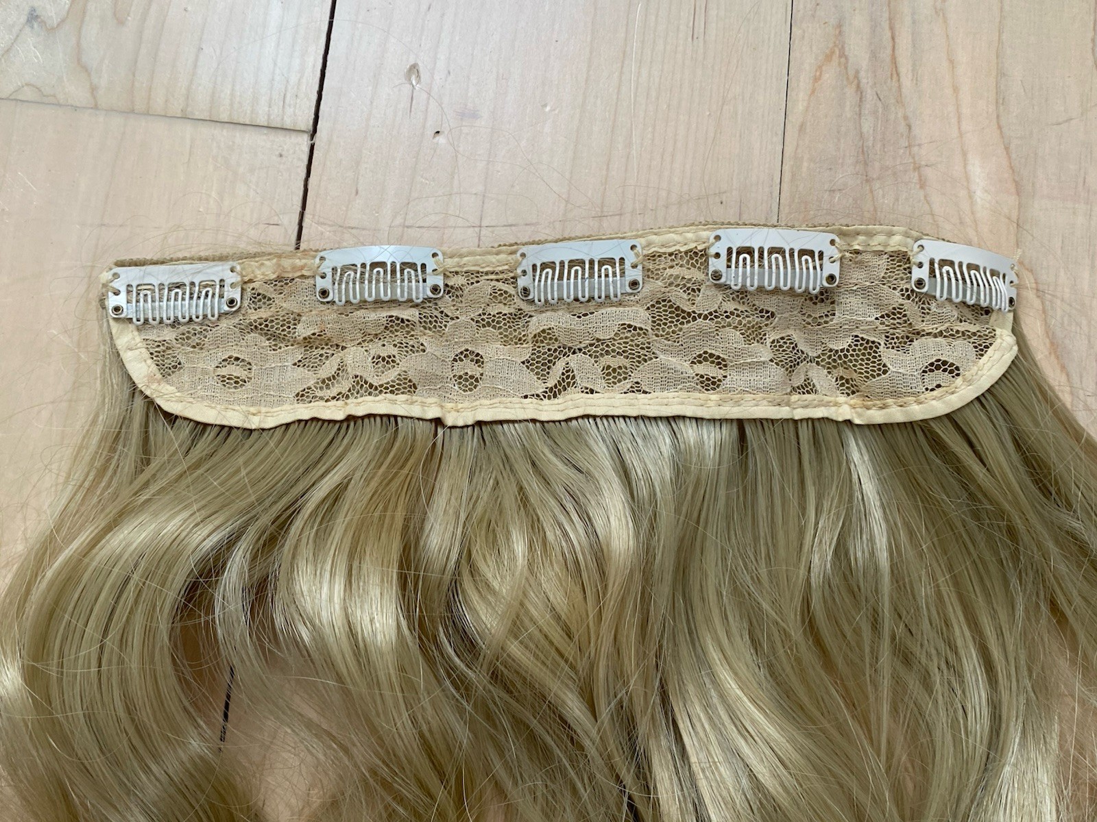 Natural Blonde 5 Clip In Hair Extensions 18” Long
