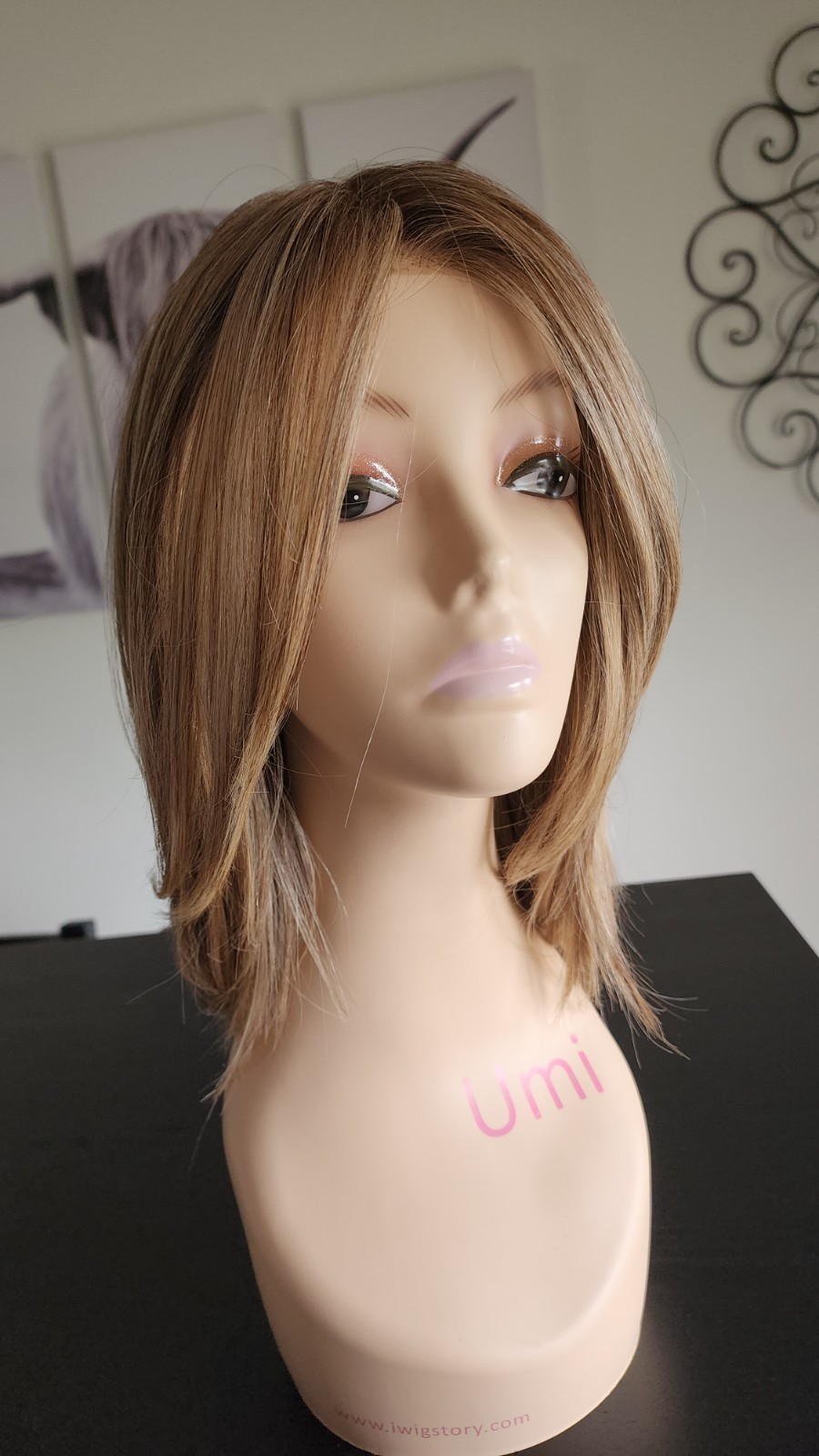 Chelsea Wig by BelleTress- Lace Front, Mono Part in Macadamia Latte-R Pre-owned