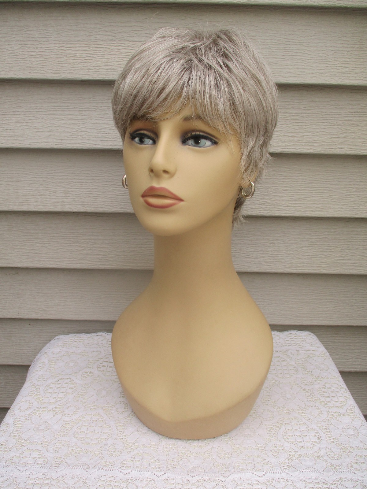 Paula Young Wig RICKI Style A4163 Color #56 SILVER Gray Modern Pixie Style READ