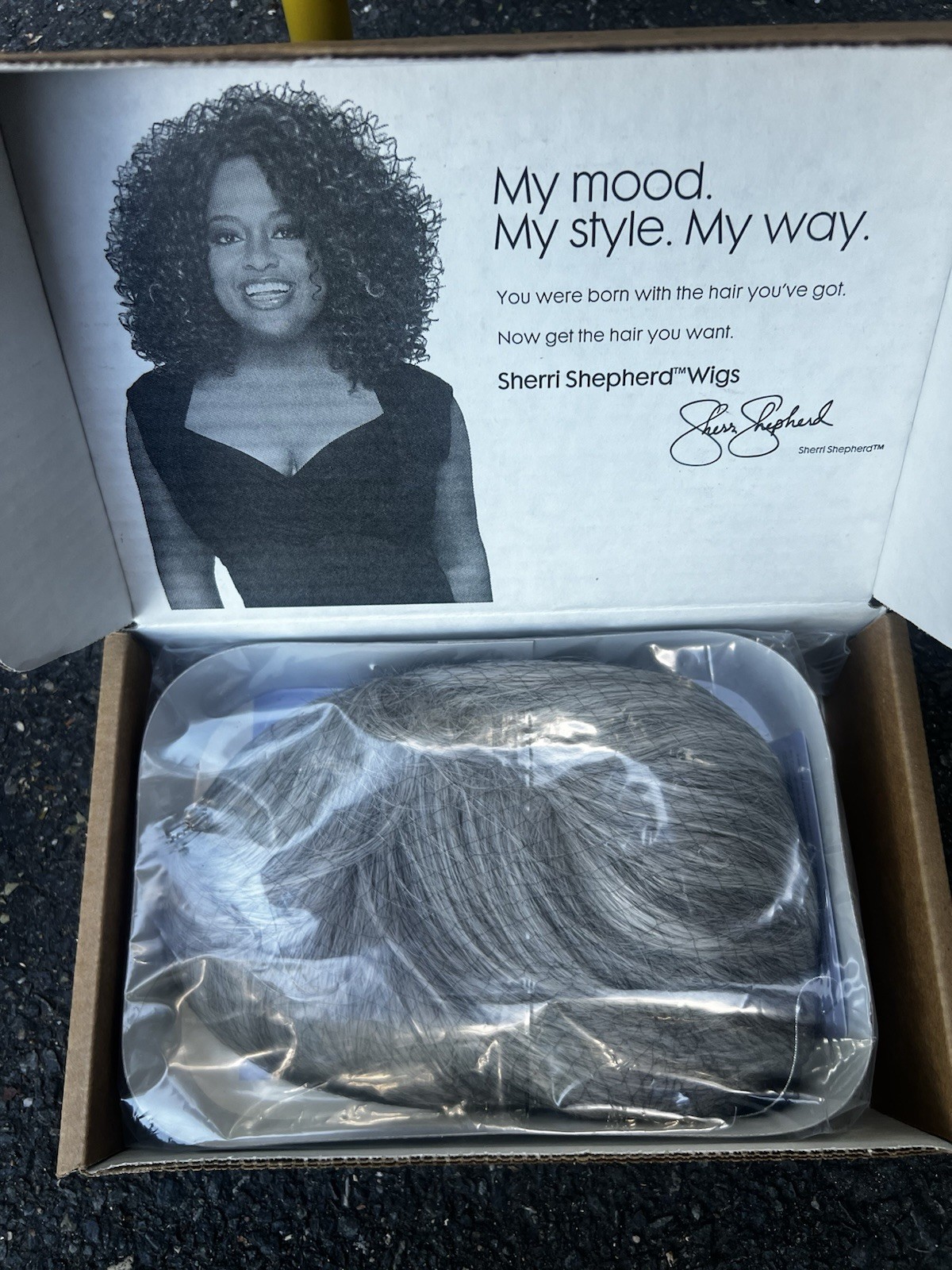 Sherri Shepherd Wigs Luxe Hair Taper Tomboy Silver/Gray Pixie
