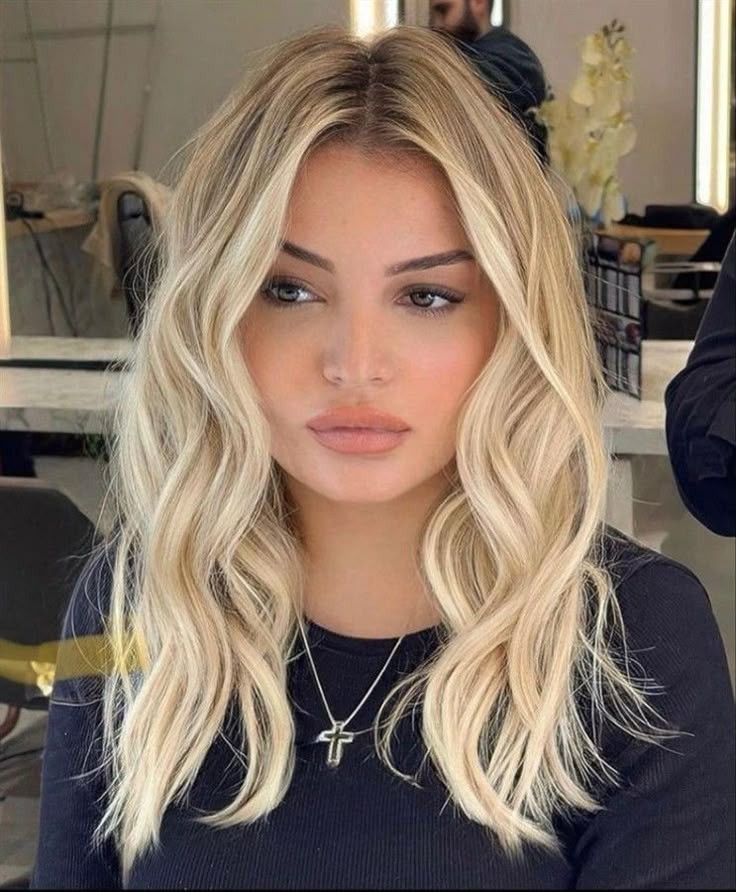 Ombre Platinum Blond Highlight Ash Roots Wave 100% Human Hair Lace Front Wigs