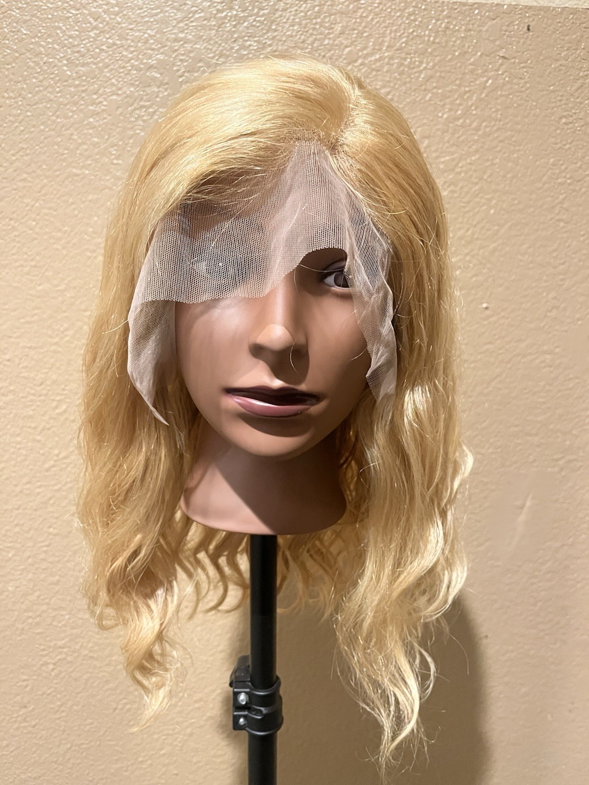 NEW Blonde Human Hair Blend 13×6 Lace Front Wig | 14–16” Shoulder Length
