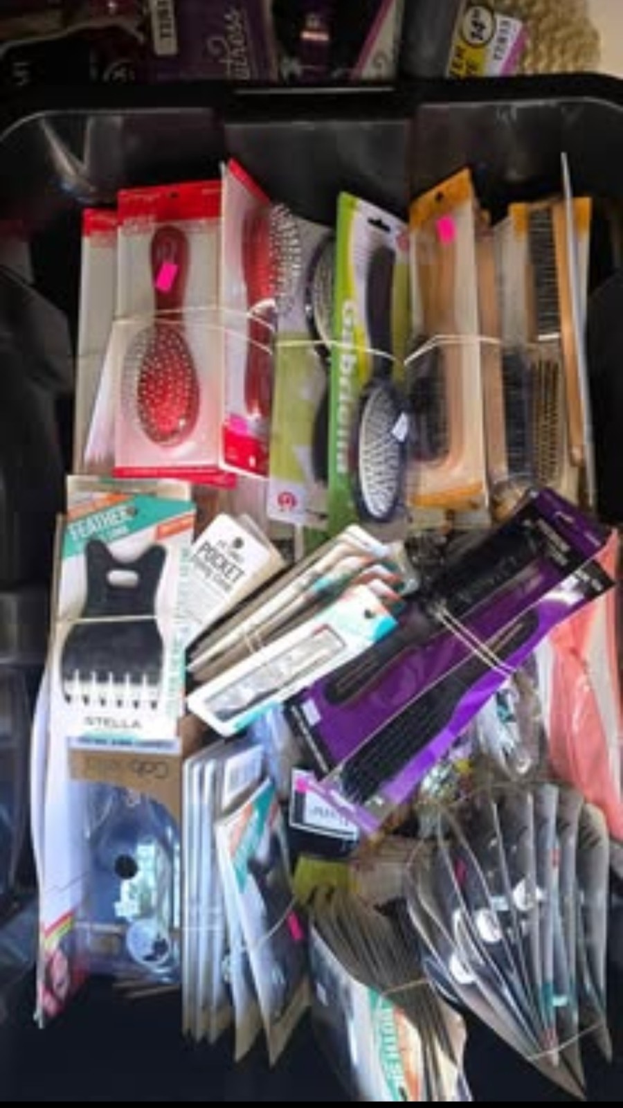 Beauty Supplies 800pc lot! Wig caps, brushes, human hair packs.