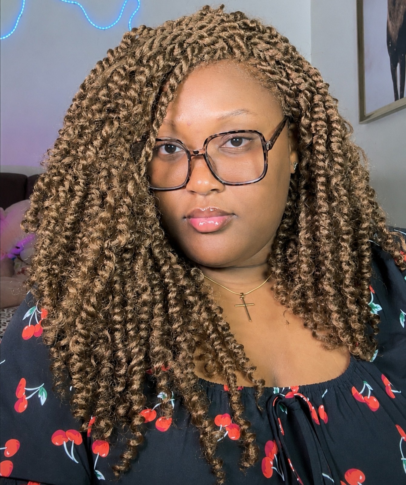 LUXLUXE Tierra Curly 19″ Long 4×4 Hand Tied Lace Braided Wig, BLB-0141