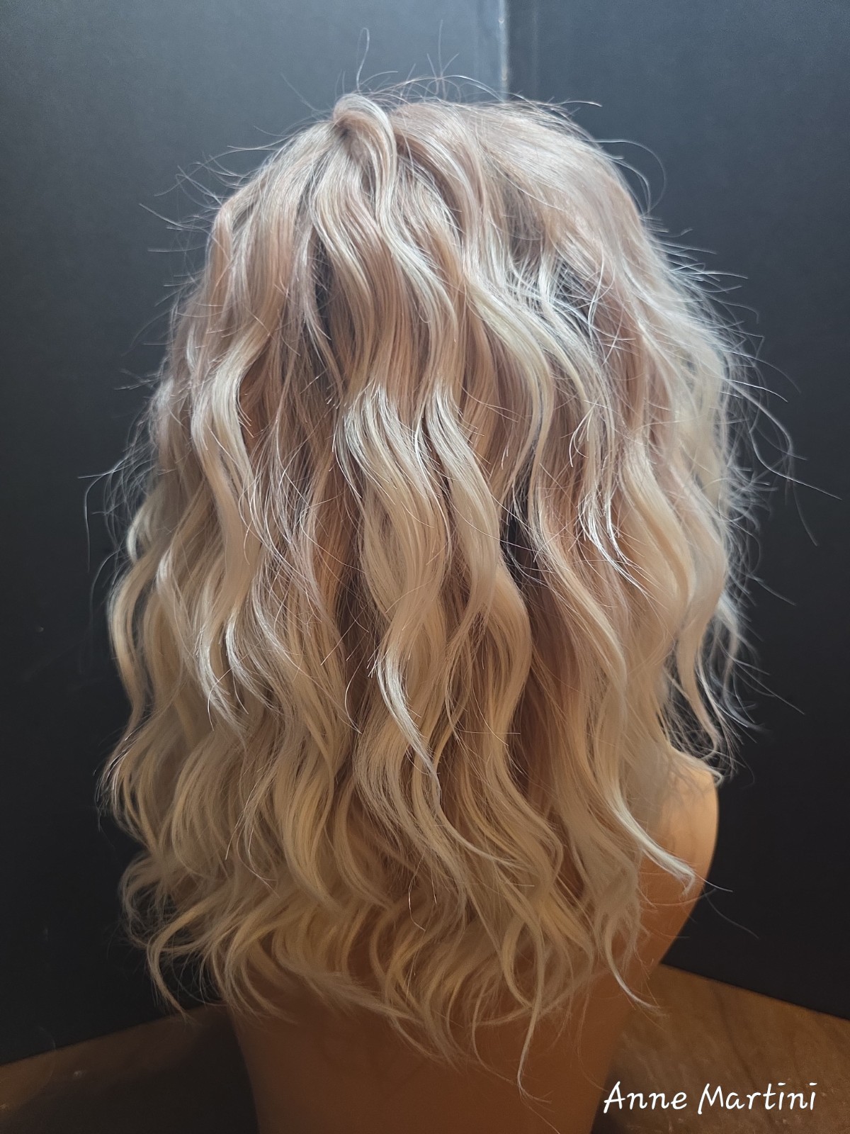 IMSTYLE ERICA Women’s Lace Front Synthetic Wavy Wig Ash Blonde 11-20in
