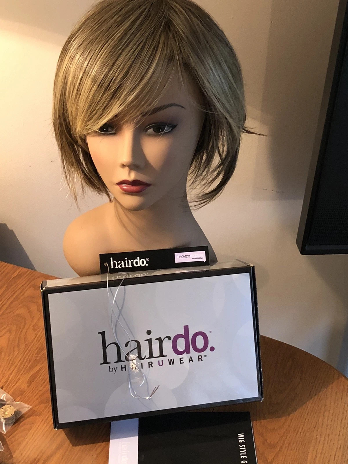 HAIRDO SLEEK & CHIC WOMENS HAIR WIG GLAZED MOCHA MED BROWN GOLD R11S $139🔥MSRP