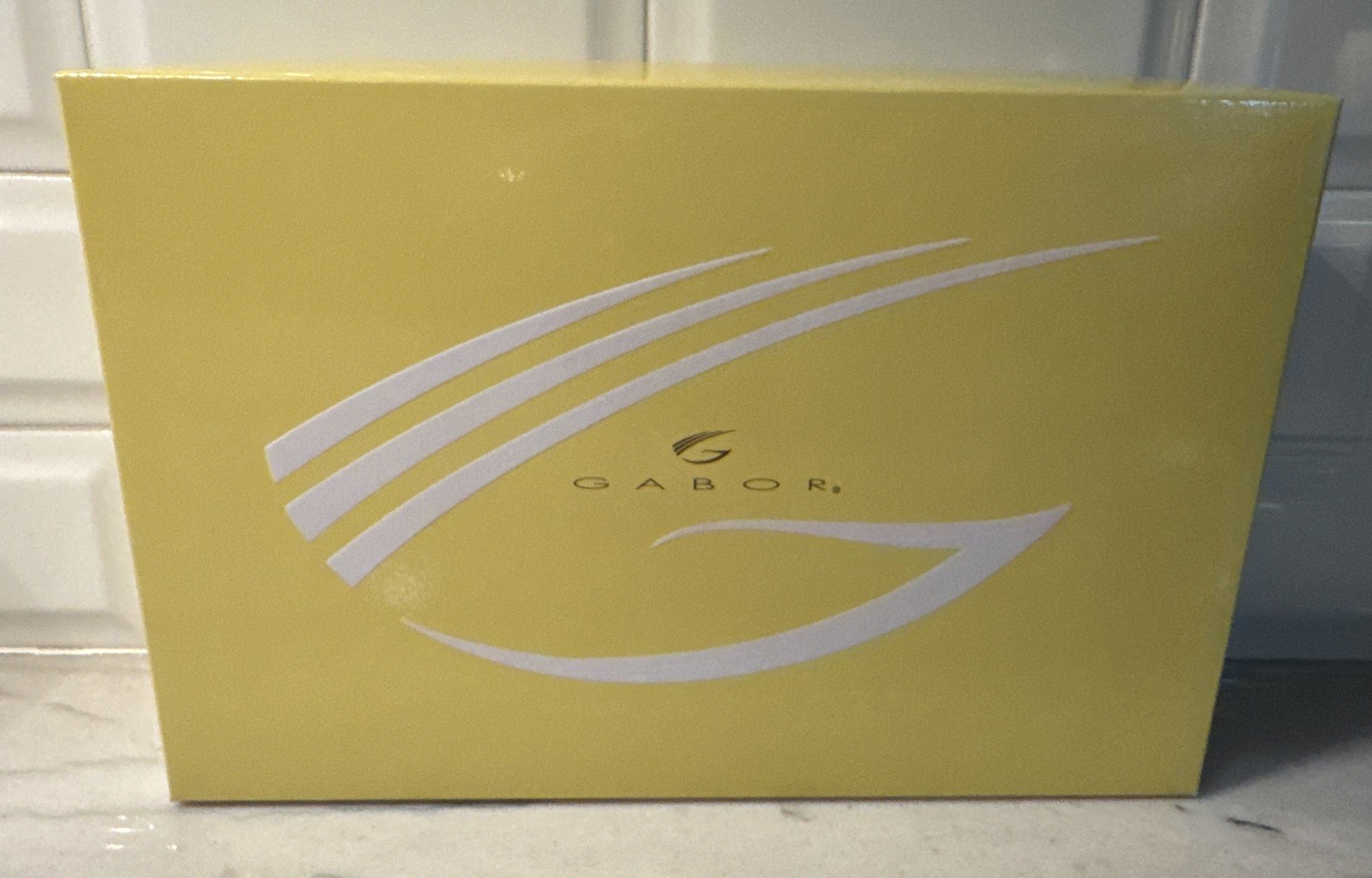 Gabor Women’s Short Style Wig Flexlite 100% Modacrylic Fiber With Box Included