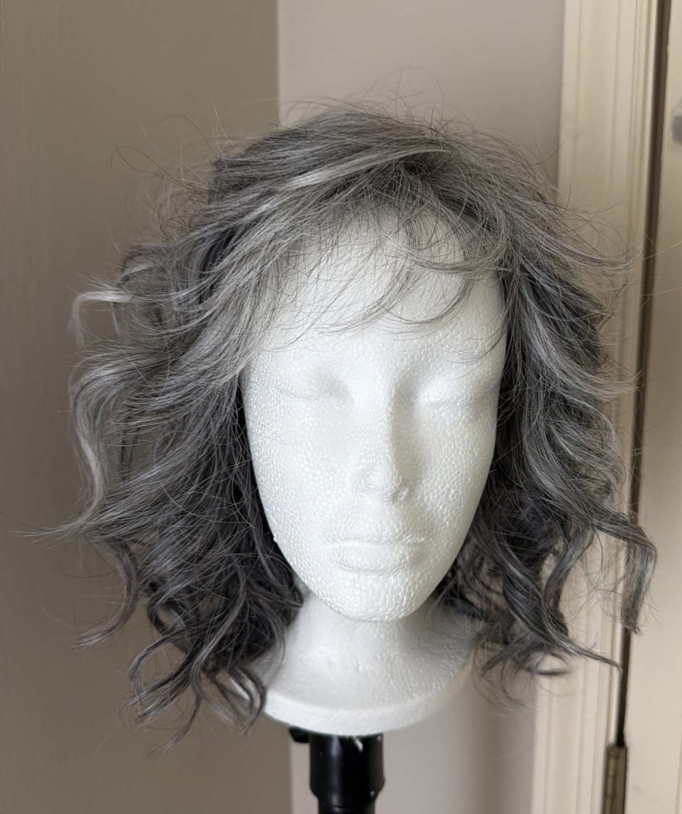 Ellen Wille Wigs – Eclat Deluxe ColorSalt/Pepper Mix (51.44.39) NWT Hand Tied HD