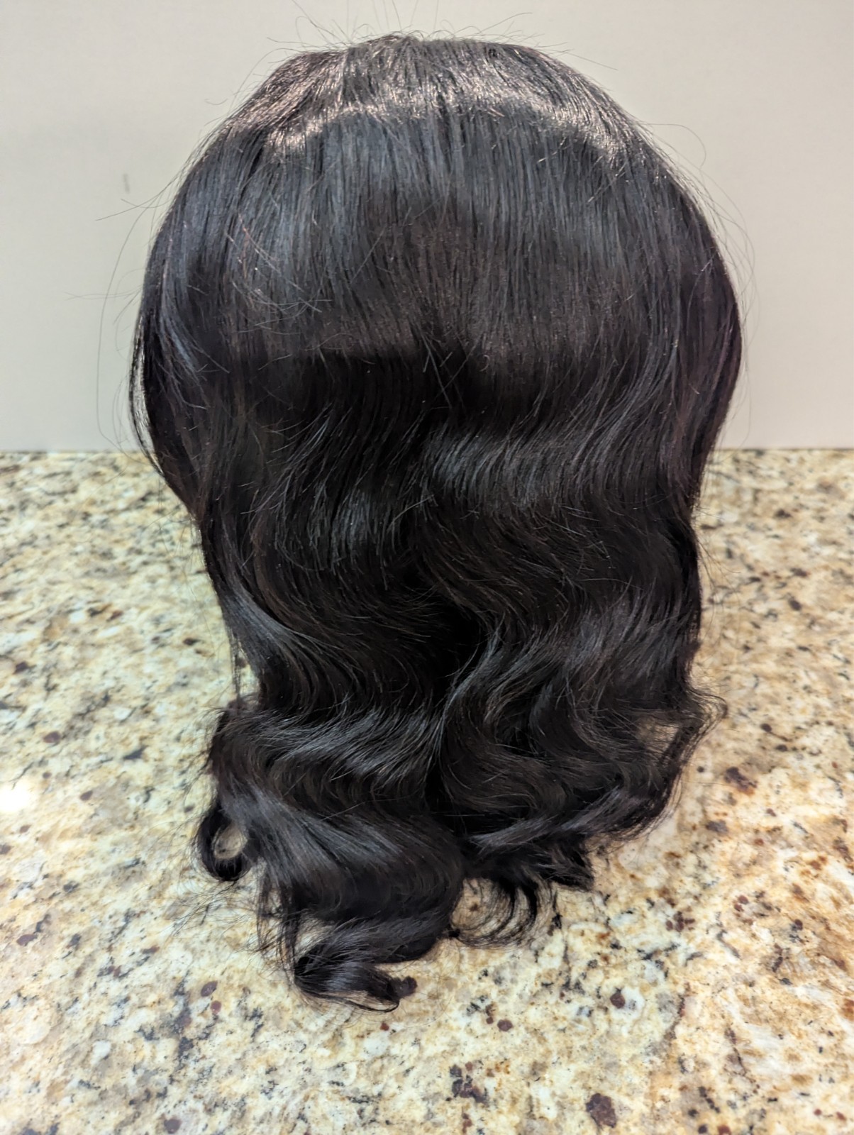Women’s 12″ Hair Wig Wavy Natural Black