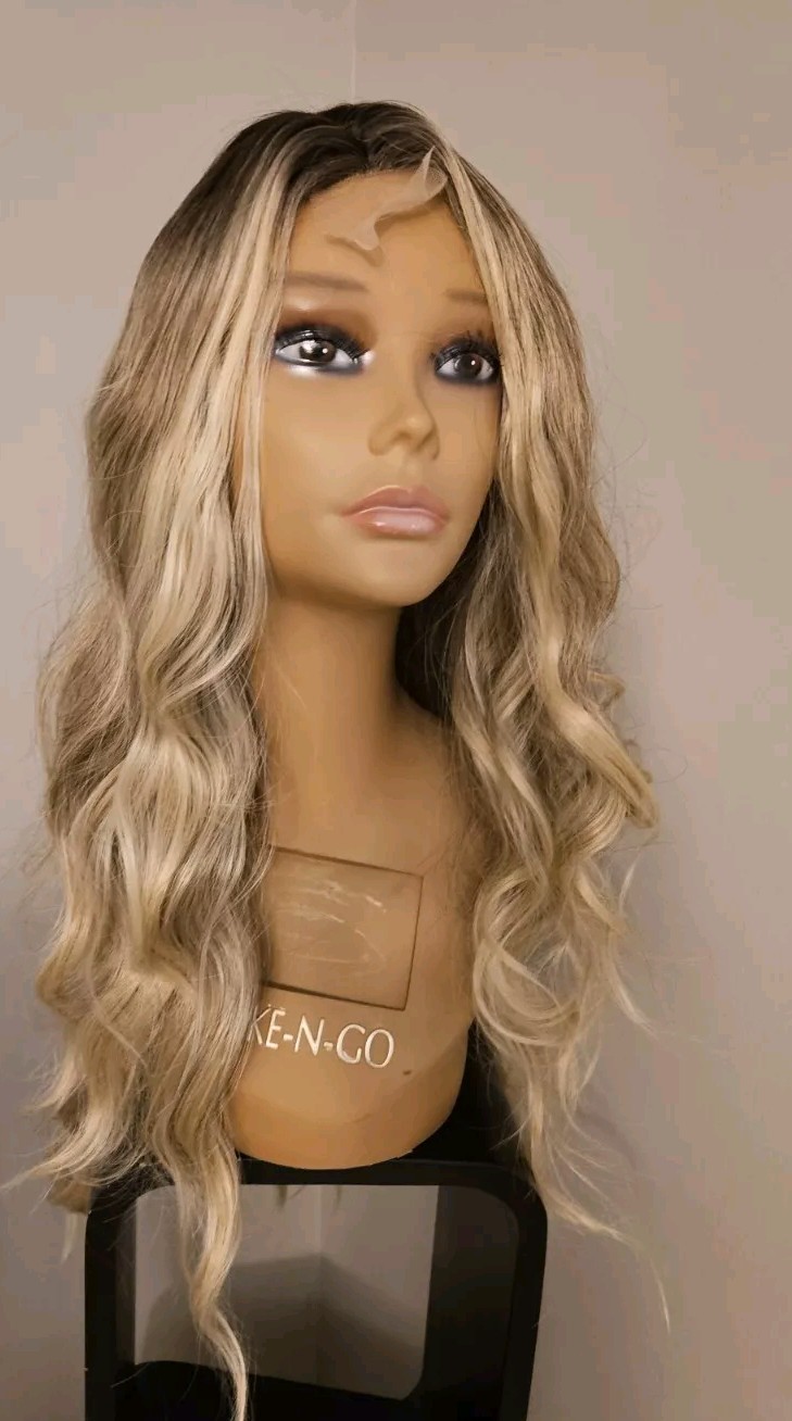 26″ AMAZING Lace Front Mixed DIRTY BLONDE ROOTED WAVY BANGS WIG