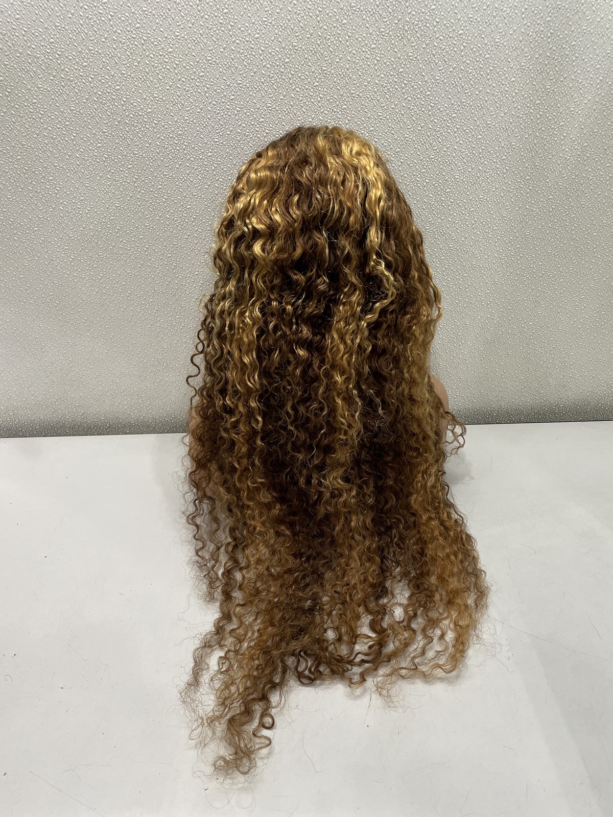 Highlight Ombre Deep Wave Human Hair Blend Lace Front Glueless Wig, 34″