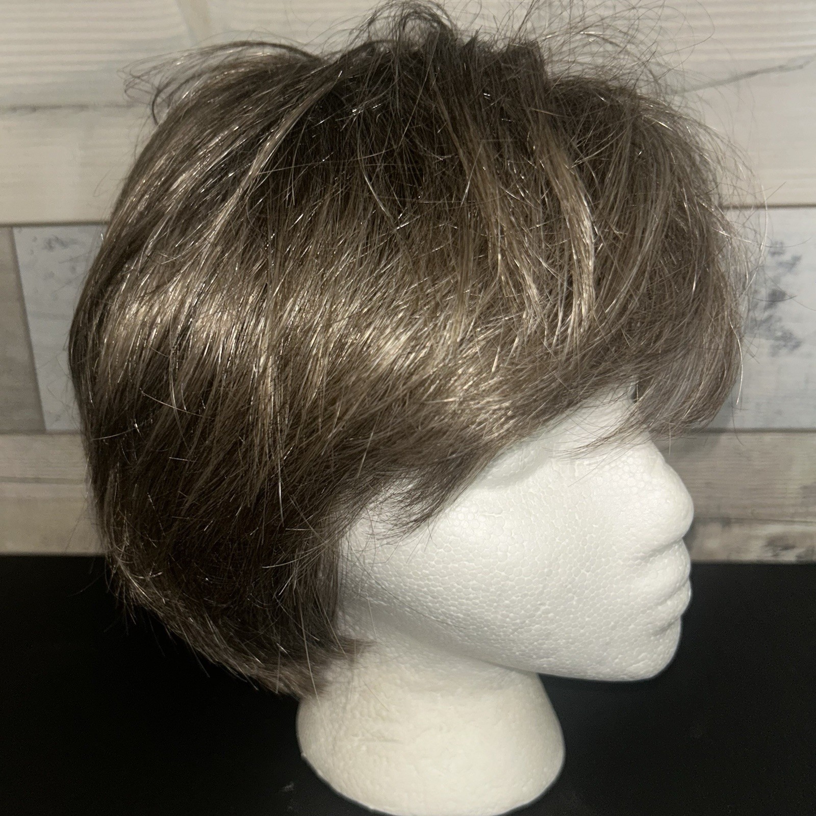 Set Of 6 Paula Young Wigs – Short Hair Average Size