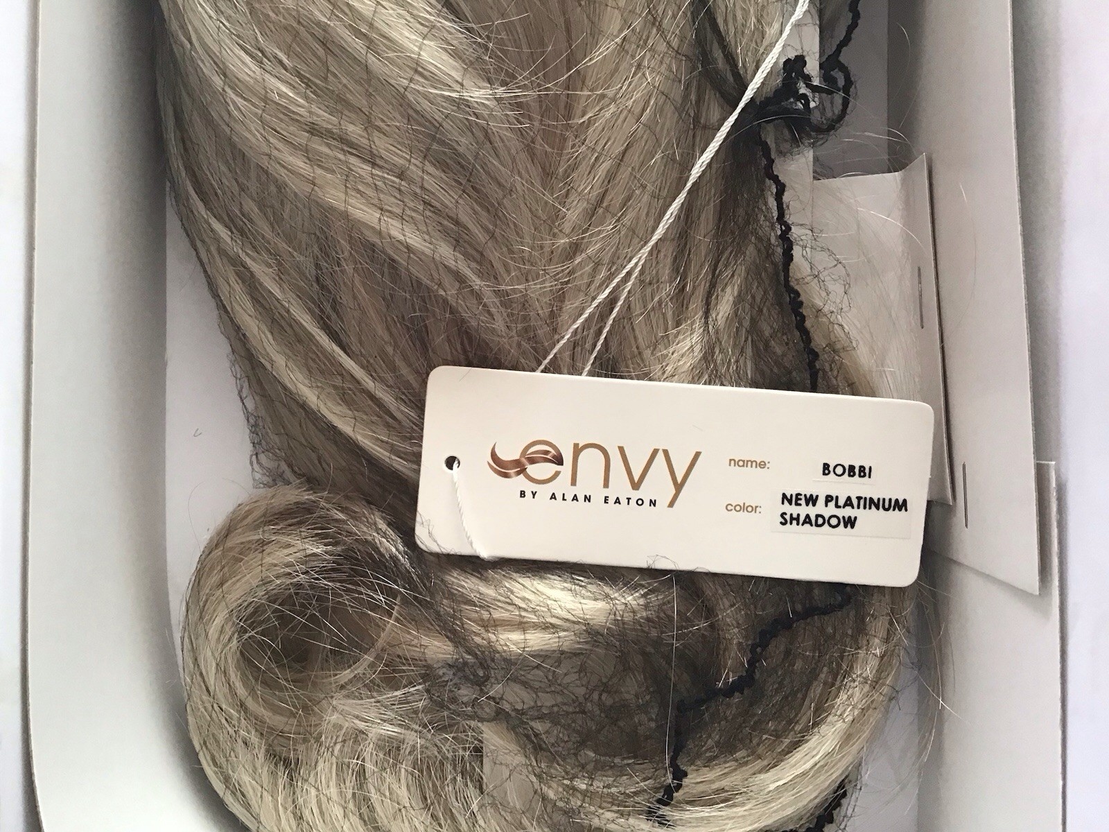 FLASH SALE NEW IN BOX BOBBI Wig by ENVY NEW PLATINUM SHADOW Lace Front Mono FAB