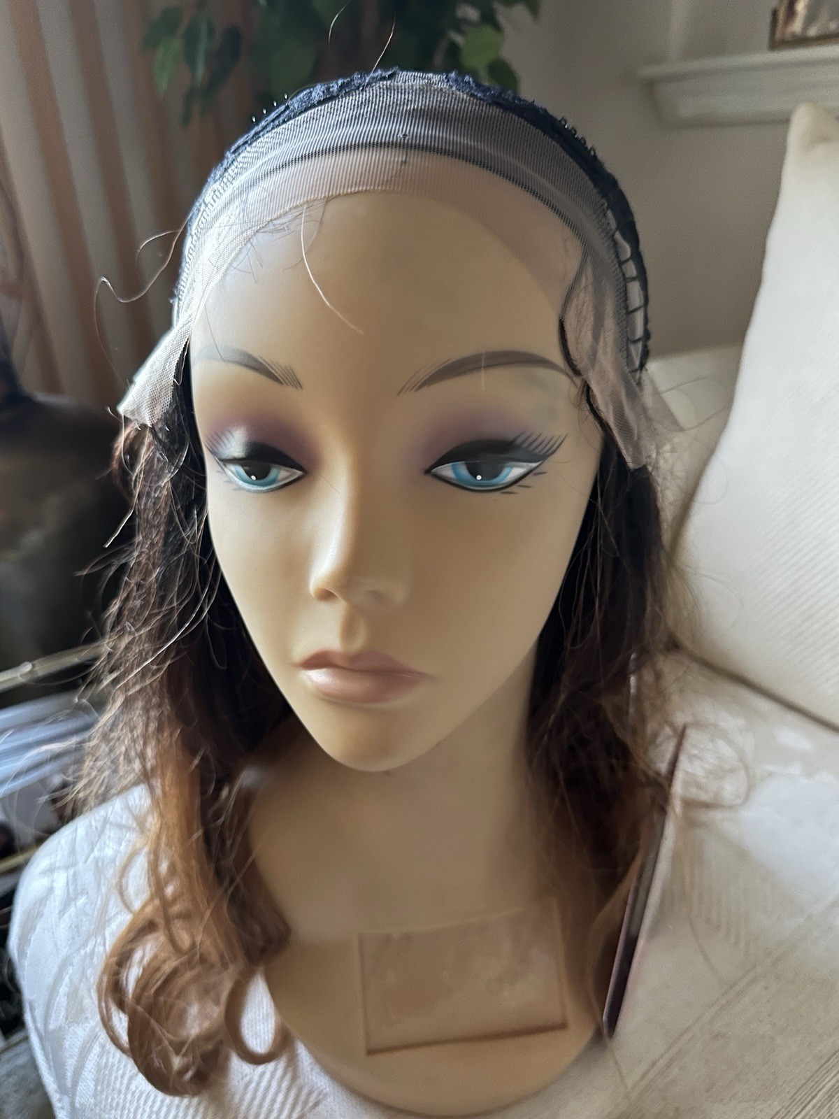 SENSATIONNEL VICE HD LACE WIG UNIT 16. COLOR T4/CHESTNUT BLONDE. PRE-PLUCKED.NWT