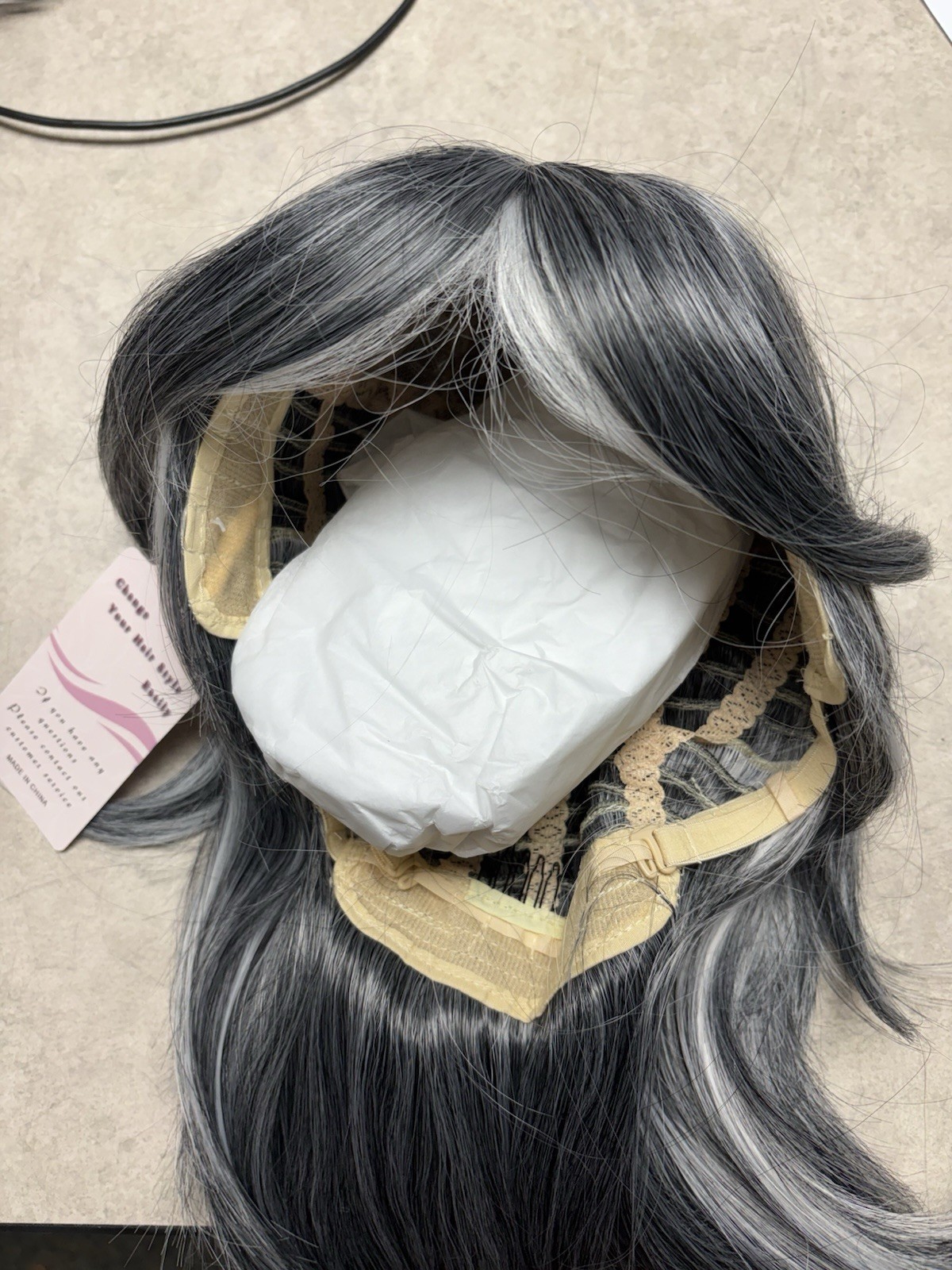 Fashion Wigs Salt & Pepper Gray Bob Style Synthetic Hair 14” NEW