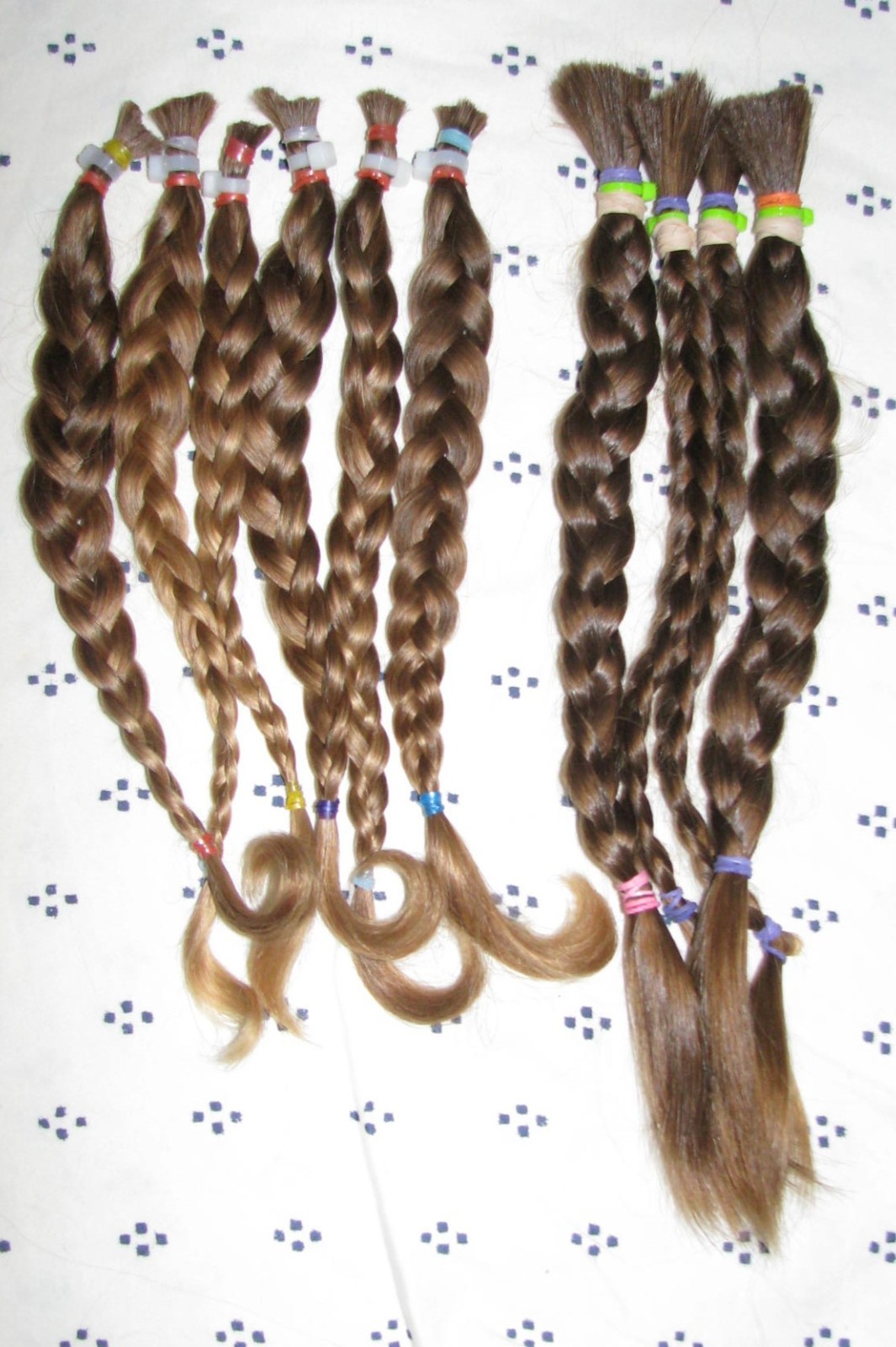HUMAN HAIR TEN BRAIDS 3.0ozs FROM TWO FEMALE (SISTERS) HAIRCUTS REBORN DOLLS T44