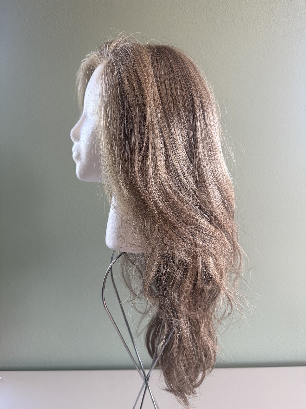 Raquel Welch Miles of Style Lace Front Monopart Wig in R13F25 Praline Foil – NEW