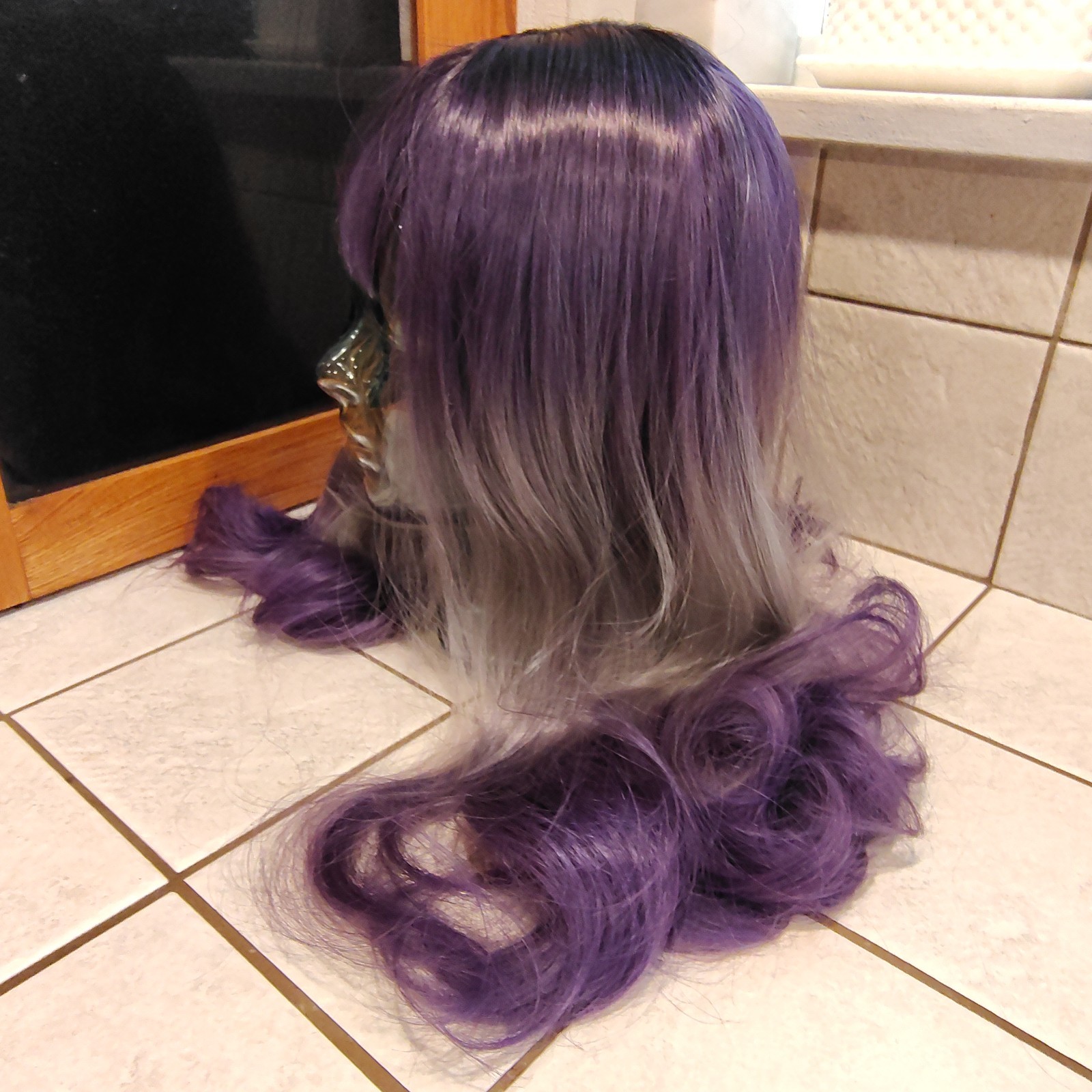 Synthetic Wig K-pop Idol Style ombre black White Purple Wave 18 Inch & Bangs B74