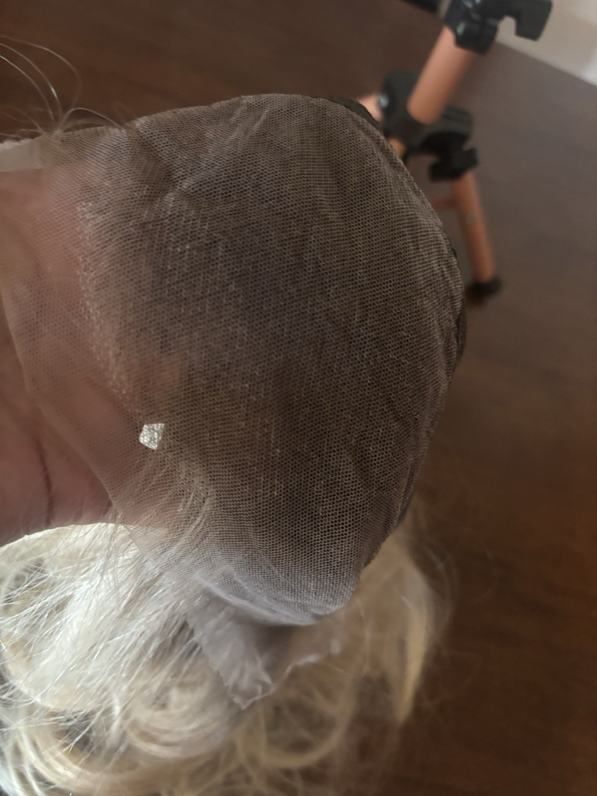 Lace Front Free Part Chelsey Smith Heat Safe Wig Rooted Blonde Long Wavy
