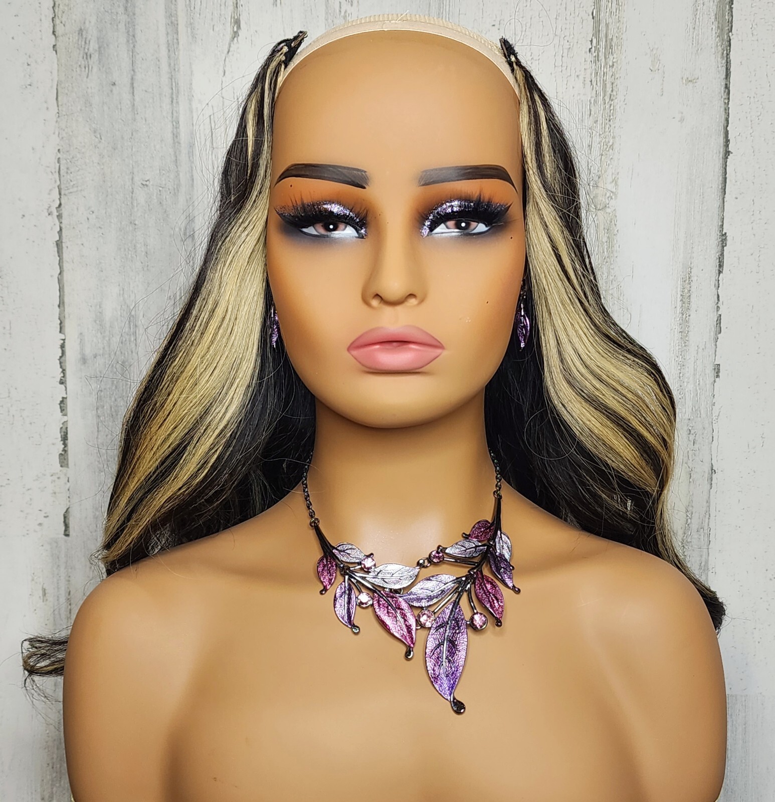 One Piece 20″ Volume Weft Wire Human Hair Extensions.