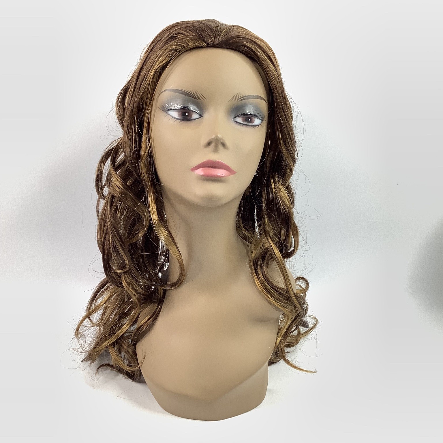 Outre Quick Weave Rihanna Synthetic Wig S4/27 Wavy Hairpiece
