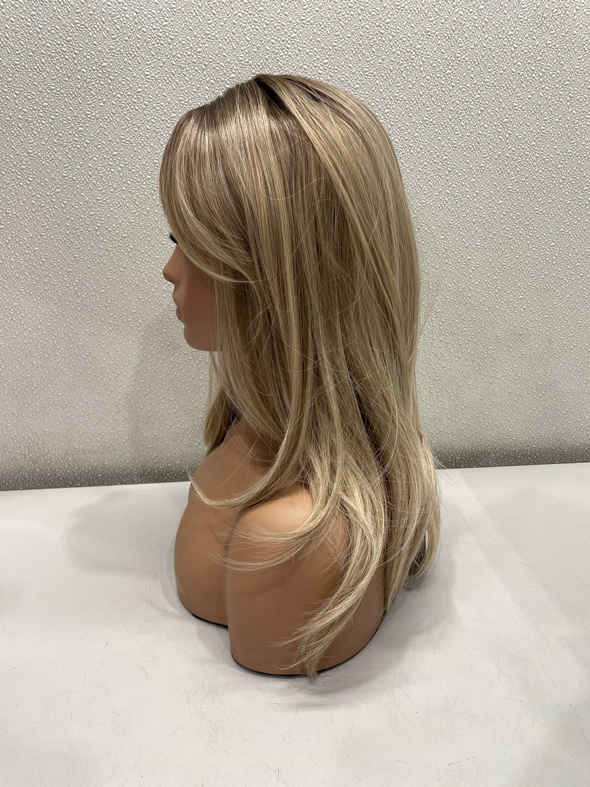 Molefi Cici Ombre Blonde Synthetic Topper Hair With Large Coverage,19in