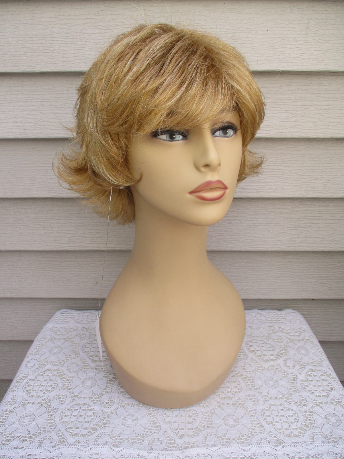 Tony Of Beverly ? MYSTERY WIG Color BUTTERSCOTCH Golden Blonde READ