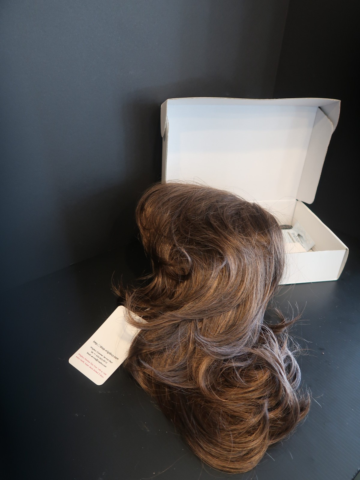 WIGSBUY Medium Brown SH#8 SYNTHETIC WIG LAYERED WITH BANGS CAPLESS COOL MESH CAP