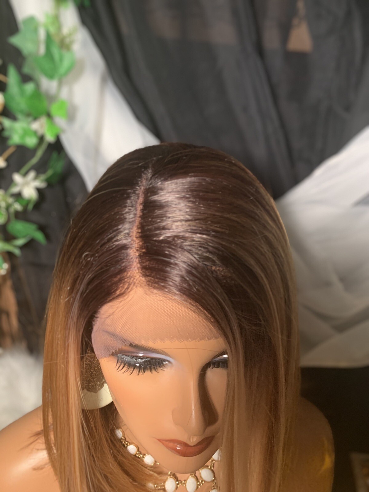 Gorgeous! 14” Rooted Blonde, Brown & Red Mix Lace-front W/ Part, Wig