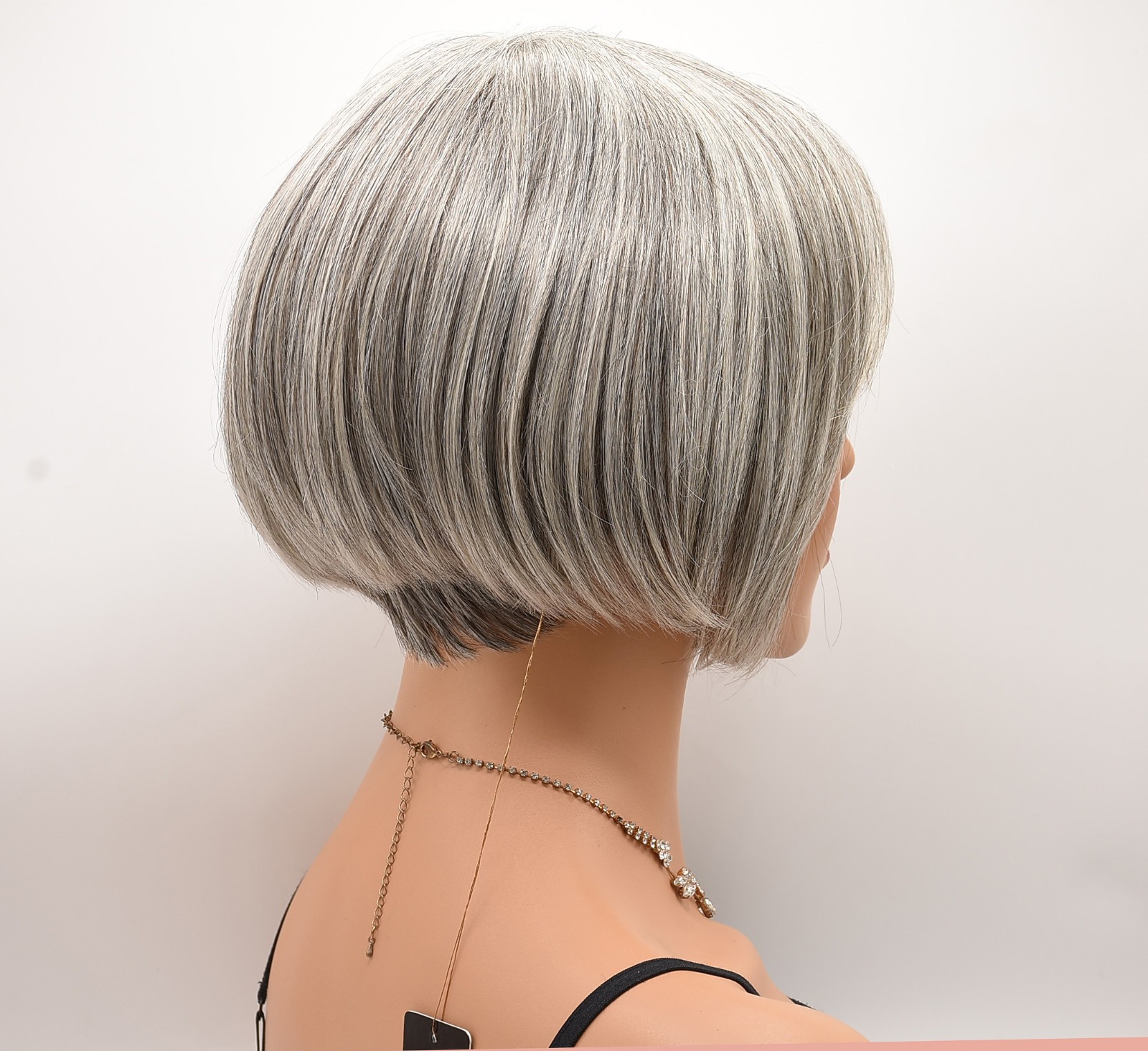 TANDI Wig by Envy, MEGA DEAL! Medium Grey, Heat-Friendly Human Hair Blend NEW