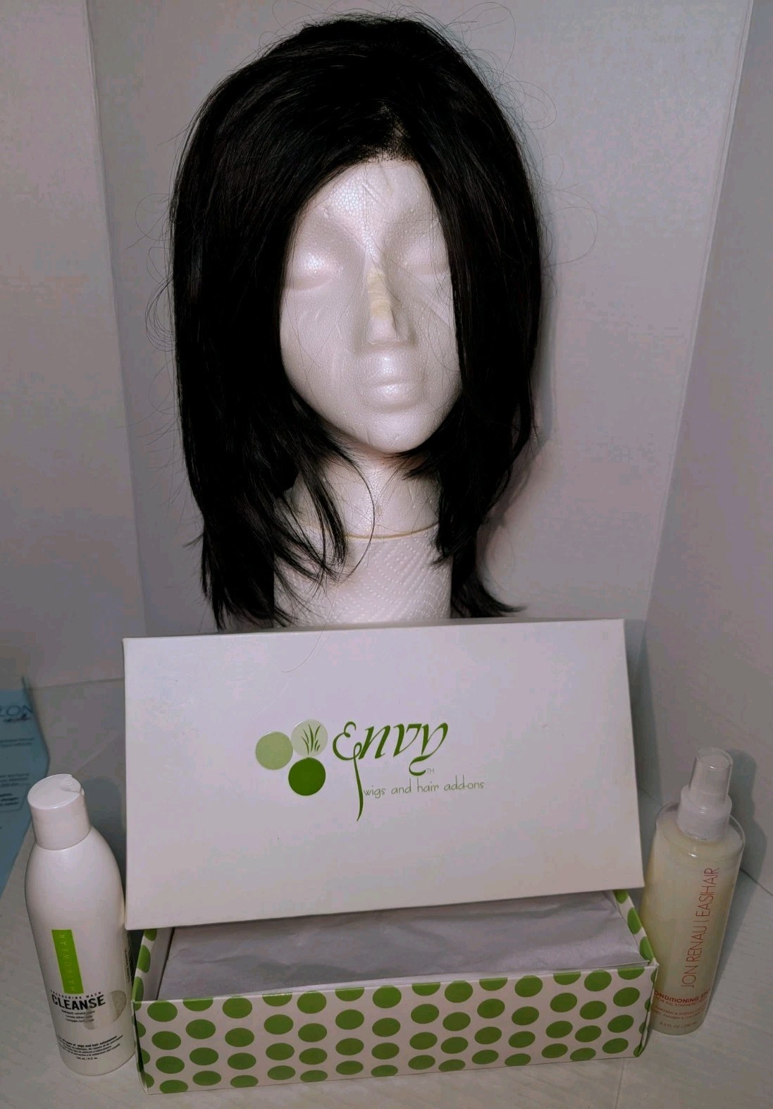 Envy Belinda Wig in Black W Bonus Shampoo And Conditioner In Box!
