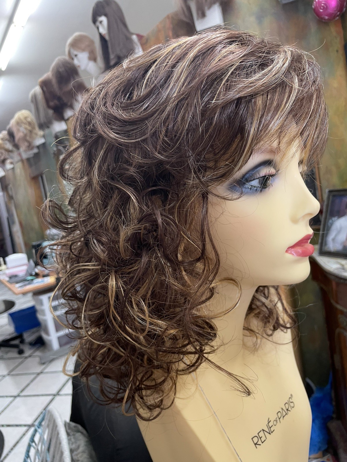 JESSICA WIG Estetica in color R8/26H Stretch Cap