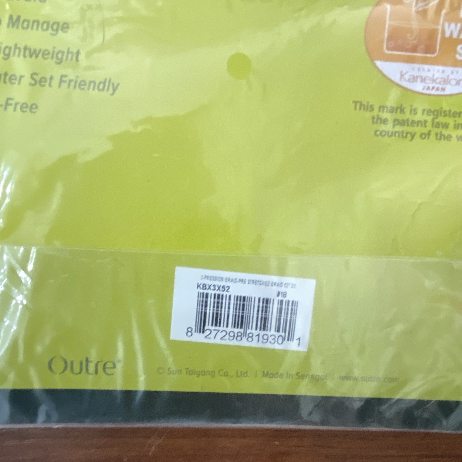 Outre X-Pression 3X Pre-Stretched Pre-Layered Synthetic Braid 52in 1B