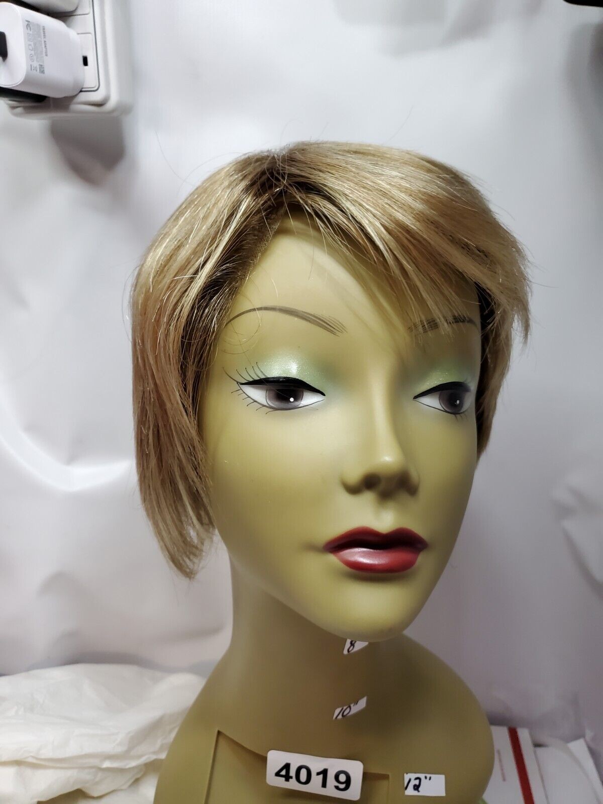 Estetica Wigs naturalle jett rh1488rt8 blonde short blonde roots straight #3636