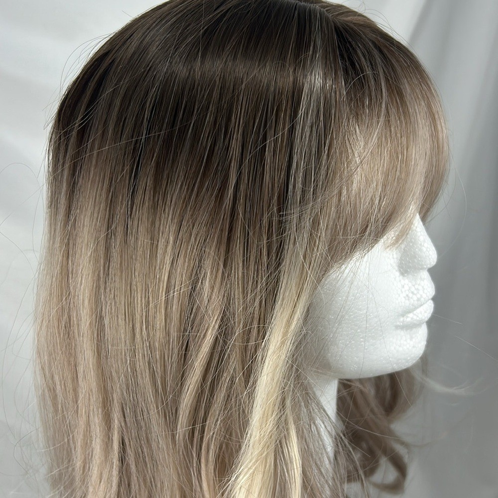 WIG Ash Blonde Wavy Ombré LONG 24″ Synthetic High Quality Brand New