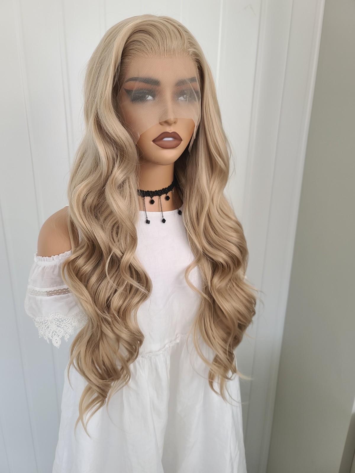 Heat Resistant Hair T Lace Front Wigs Long Wavy Ash blonde Layered Hairstyle