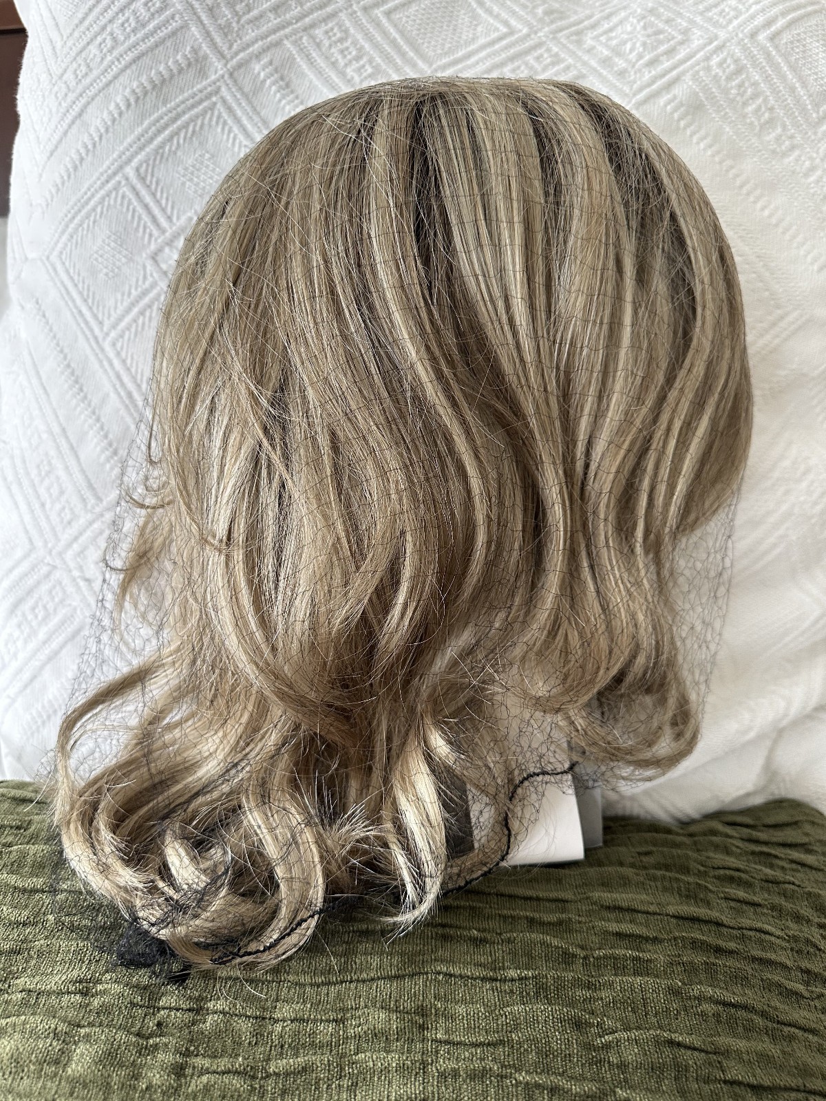 Amore Wig-Color: Rose Gold-R, Model 2573 Hayden