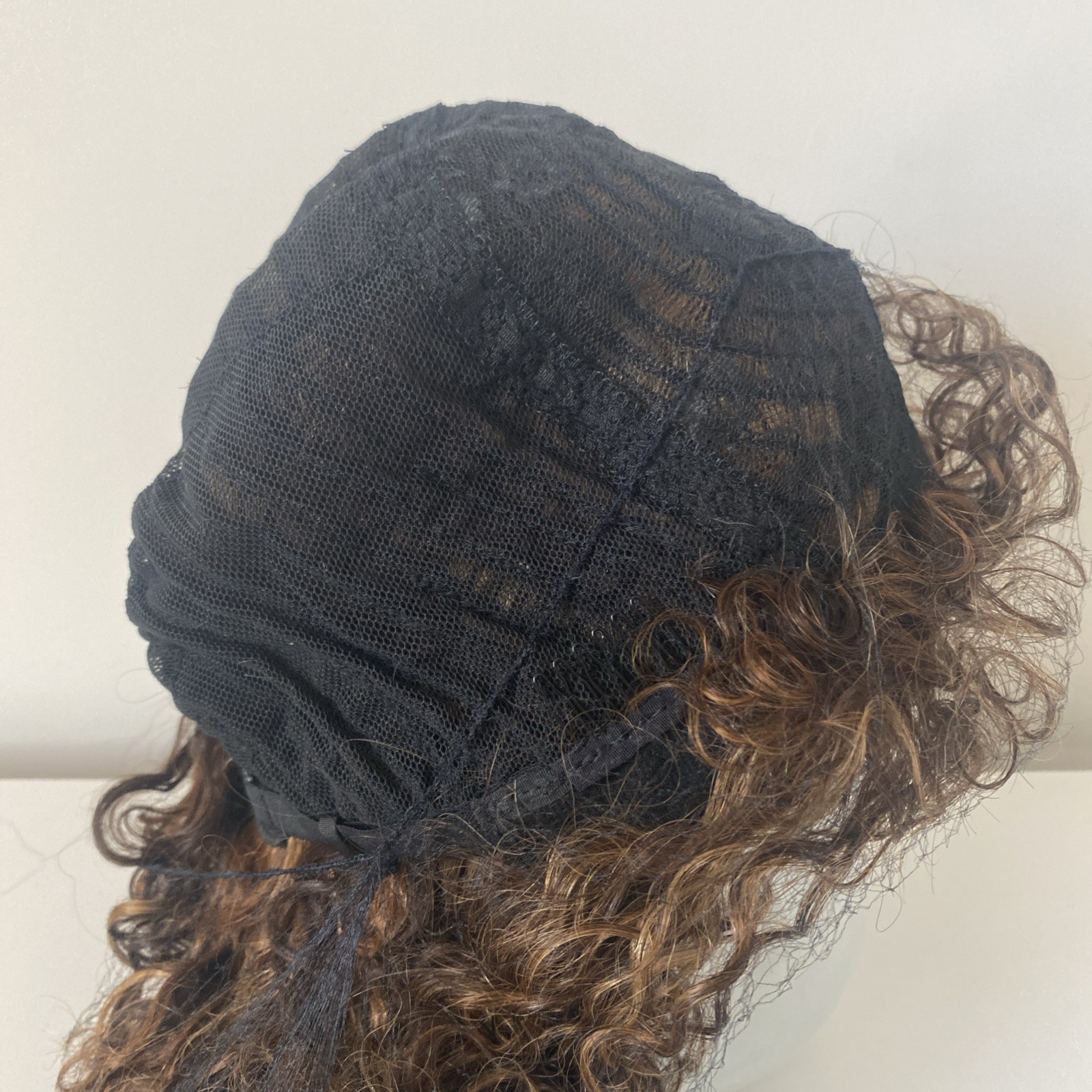 Spotlight 100% Human Hair Wig Kinky Curly ES WH Lucerne 12” Color P4/30/27 NEW