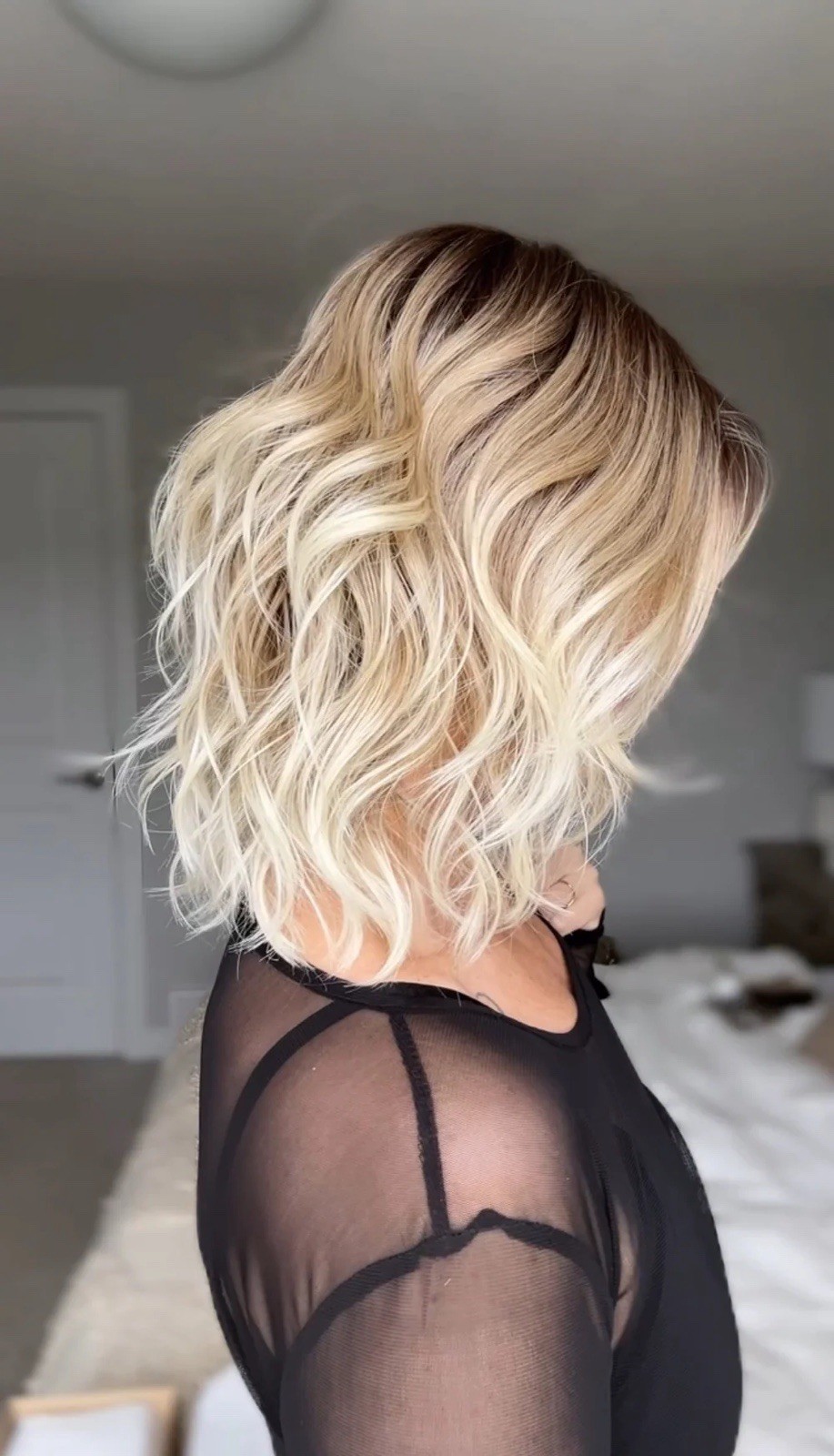 Amore Rohan Wig Sea Salt Blonde Rooted NWT