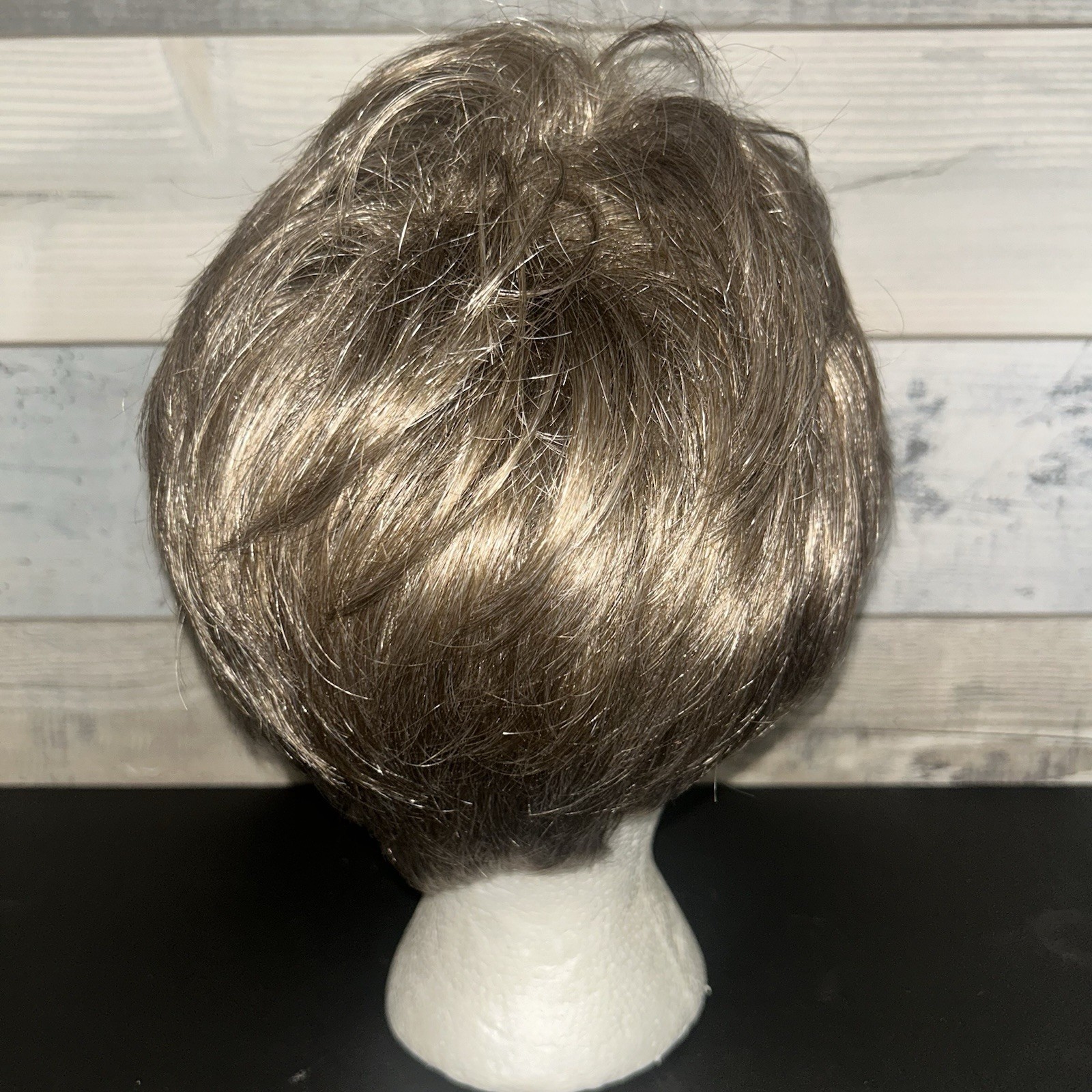 Set Of 6 Paula Young Wigs – Short Hair Average Size