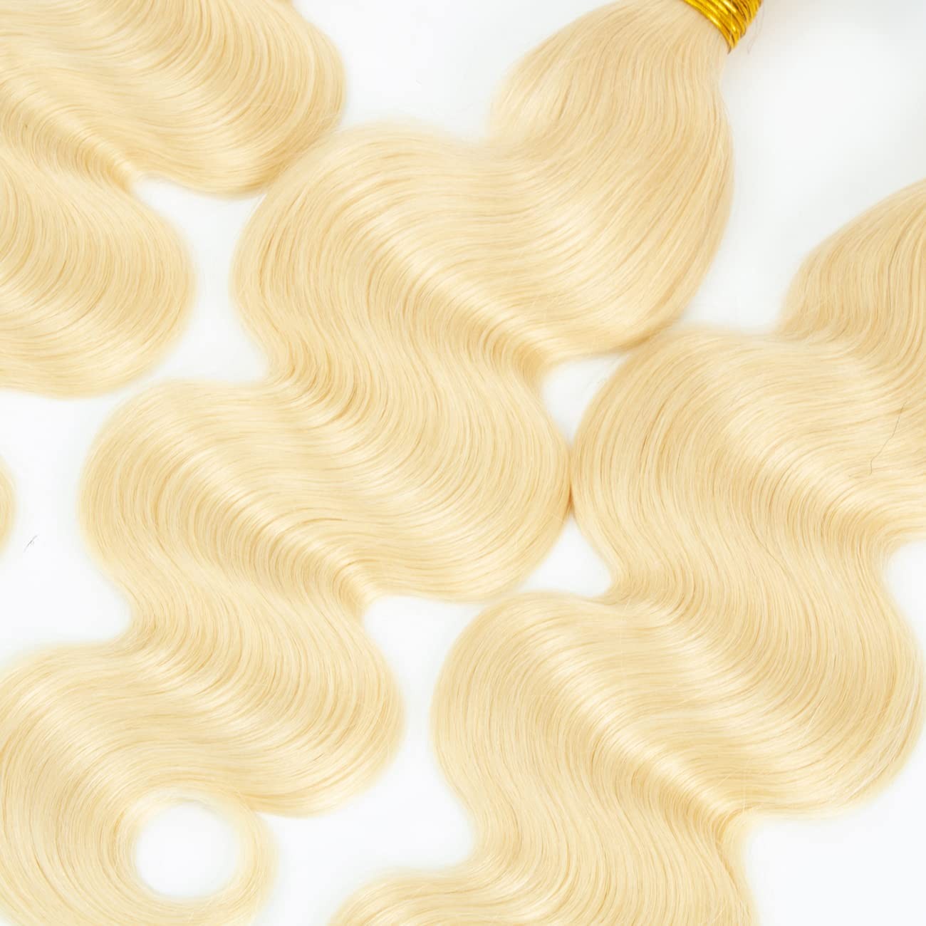 Freiuoke 28 30 32 Inch Blonde Human Hair Bundles 300G 613 Body Wave Bundle