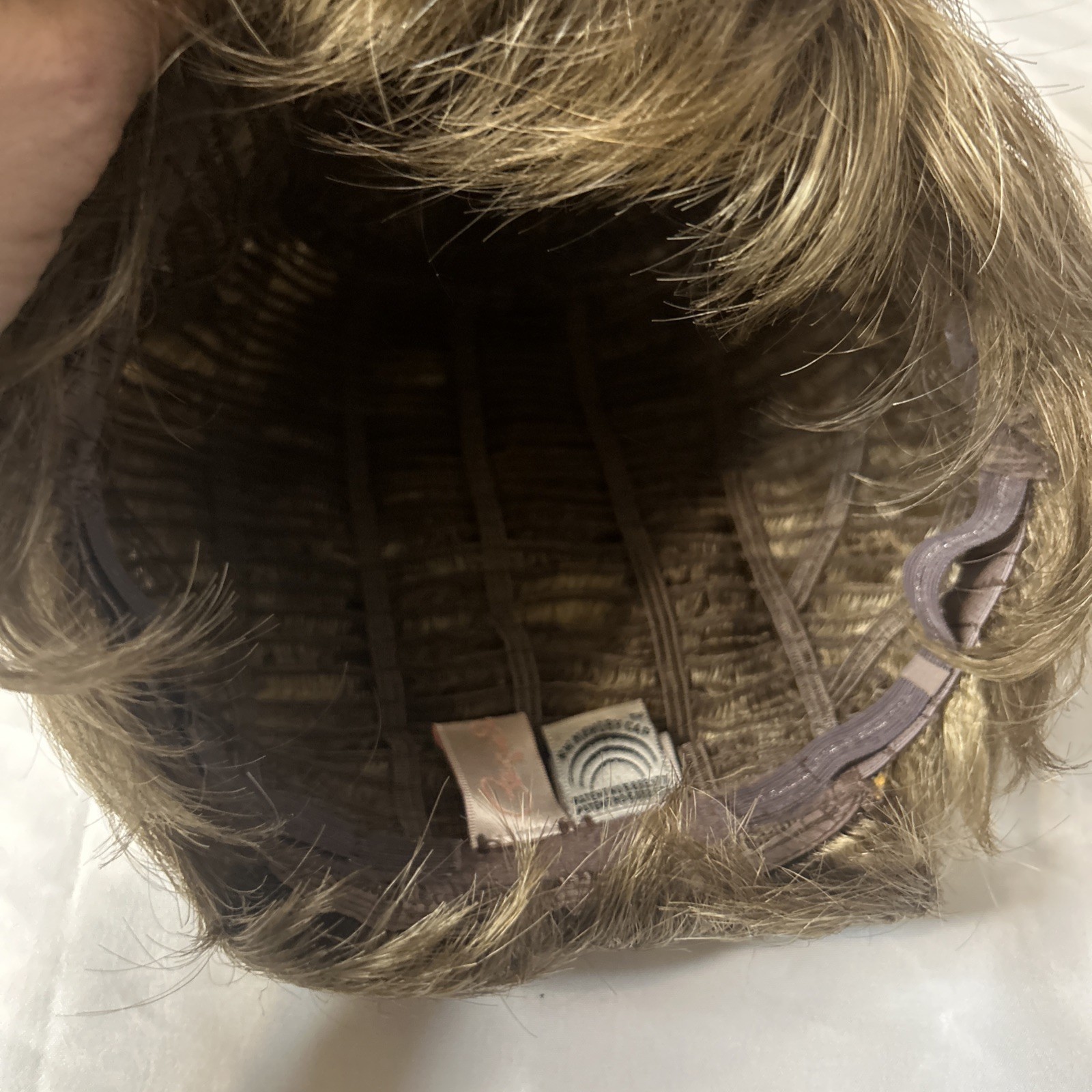 RAQUEL WELCH WIG Signature Collection SHORT Hair U Wear Light Brown Layered Pix