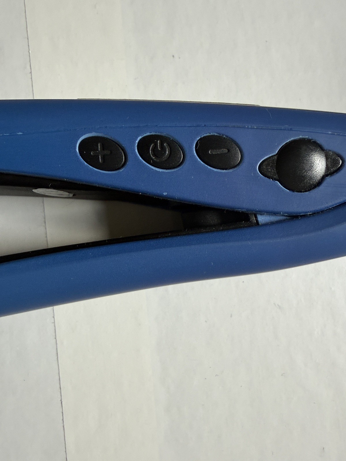Bio Ionic 10x Hair Straightner Blue