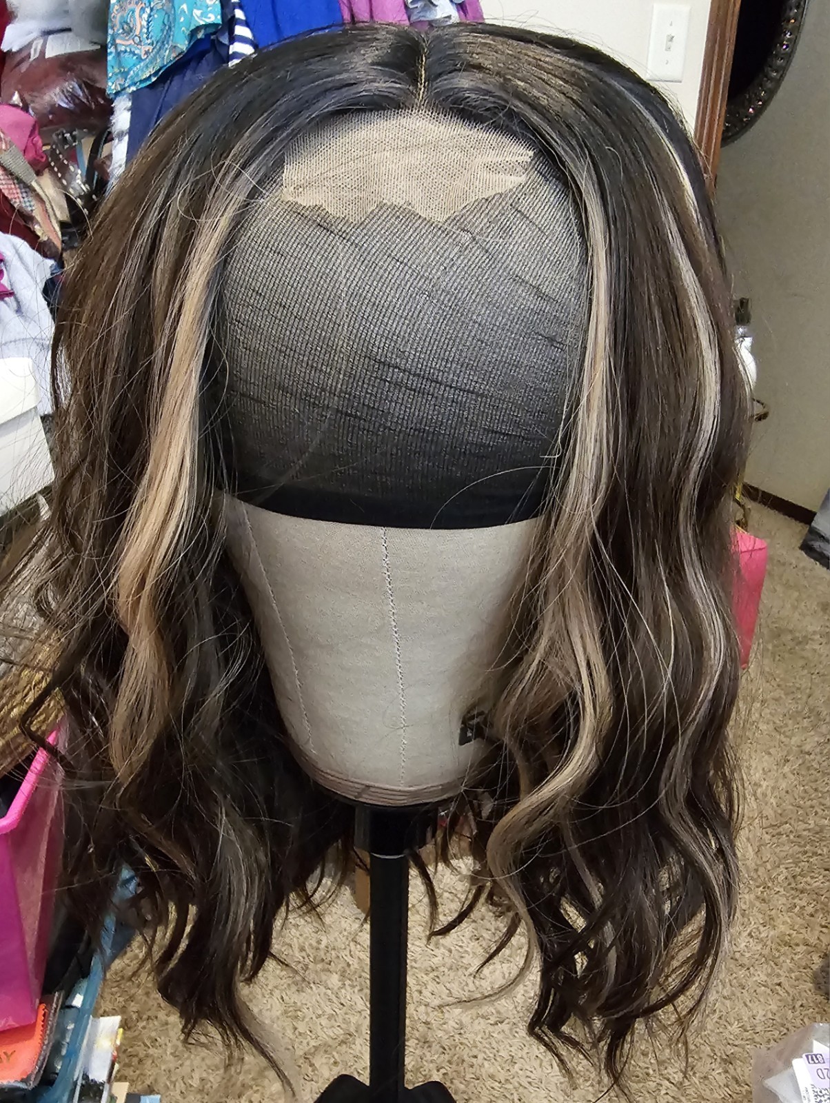 Womens Beautiful Brunette With Money Pieces Water Wave Wig
