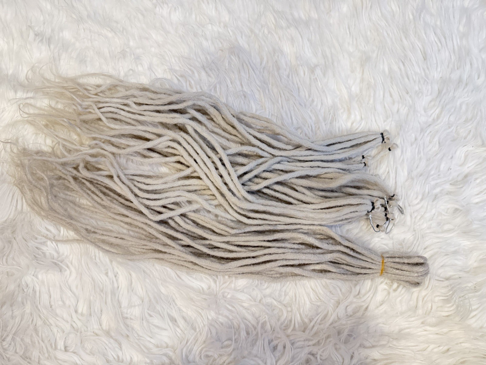 Lot Of 47 Silver Gray Pre-Looped SE DE Dreadlocks Synthetic Hair Extensions New